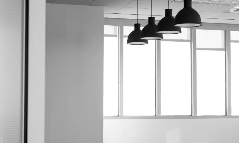 Productos de limpieza ecológicos y sostenibles utilizados por Ecoind para reducir el impacto ambiental